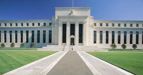 Prognoza cen srebra: Perspektywy po decyzji Fed w sprawie stóp procentowych