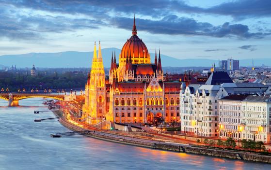 USD/HUF: Forint w centrum uwagi przed decyzją w sprawie stóp procentowych na Węgrzech