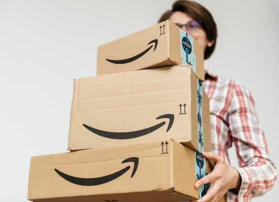 Akcje Amazona podtrzymały poziom „kupuj” przed wynikami
