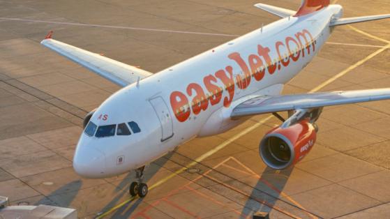 Cena akcji EasyJet ulega zawirowaniom: czy to zakup?